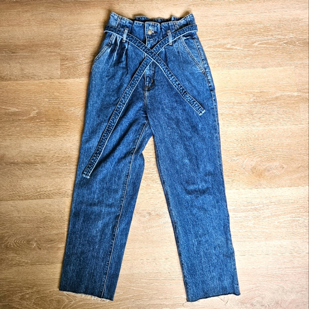 Abercrombie & Fitch Mom Jean Paperbag Belted - Size 26/2R